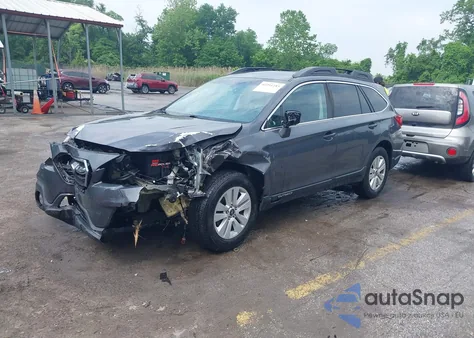 2018 Subaru Outback 2.5I Premium из США, поврежденный, VIN 4S4BSACC3J3243070